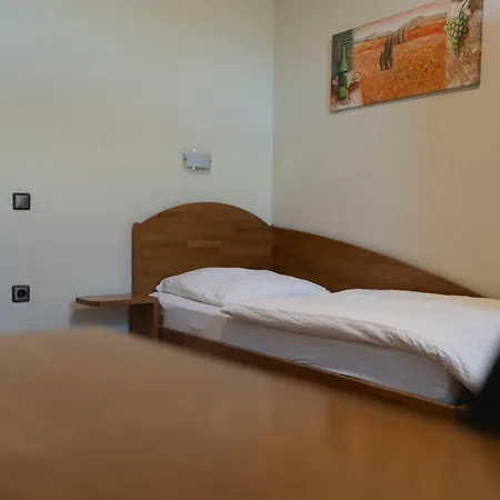 Gaststaette Zur Eiche Mini-hôtel