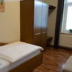 Gaststaette Zur Eiche بيت ريفي *