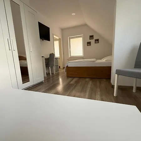 بيت ريفي Gaststaette Zur Eiche *